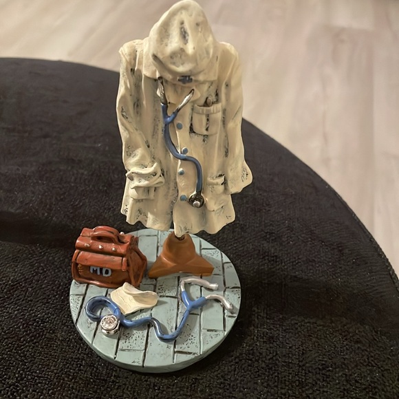 Doctor Uniform Outfit Figurine Vintage K’s Collection Medical Worker MD Lot of 4 - Picture 2 of 6